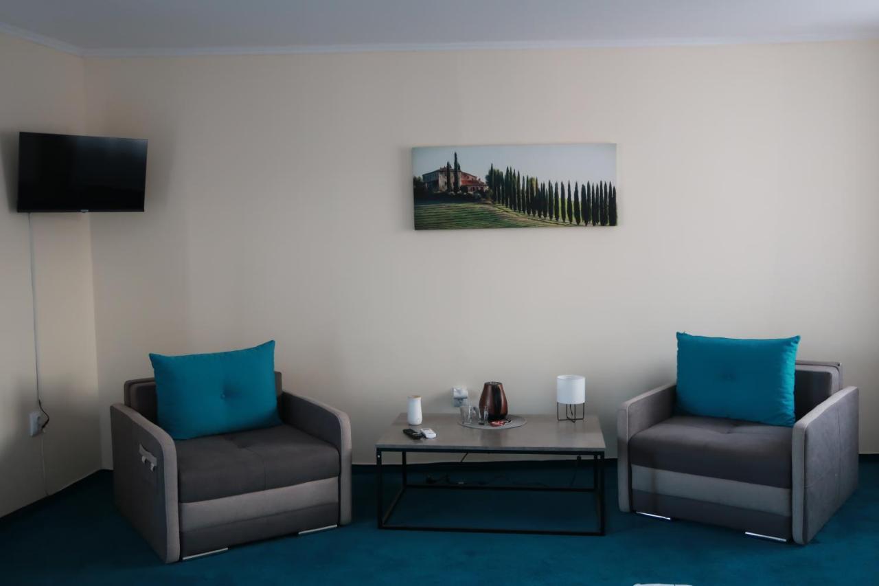 Downtown Studio Apartment Targu Mures Exterior photo